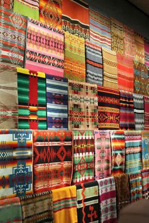 Узоры на мексиканском текстиле с до колониальных времен
