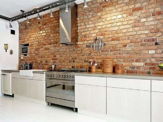 Стена в стиле лофт на кухне