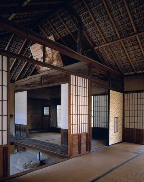 Сёдзи в традиционном японском доме.