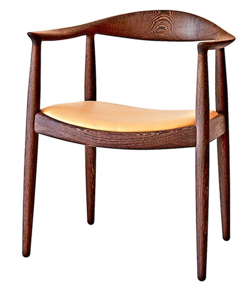Round Chair ("Круглое кресло",1949) - модель, покорившая Америку.