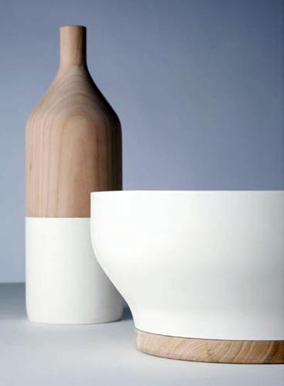 Дизайнерская посуда с деревянными элементами.