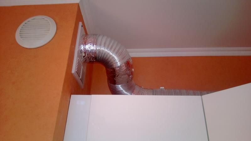 Вентиляционная решетка для обеспечения естественной вытяжки в помещениях